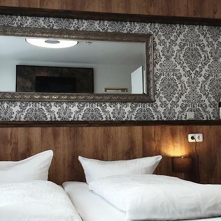 Hotel Am Rossberg Altenahr Bagian luar foto