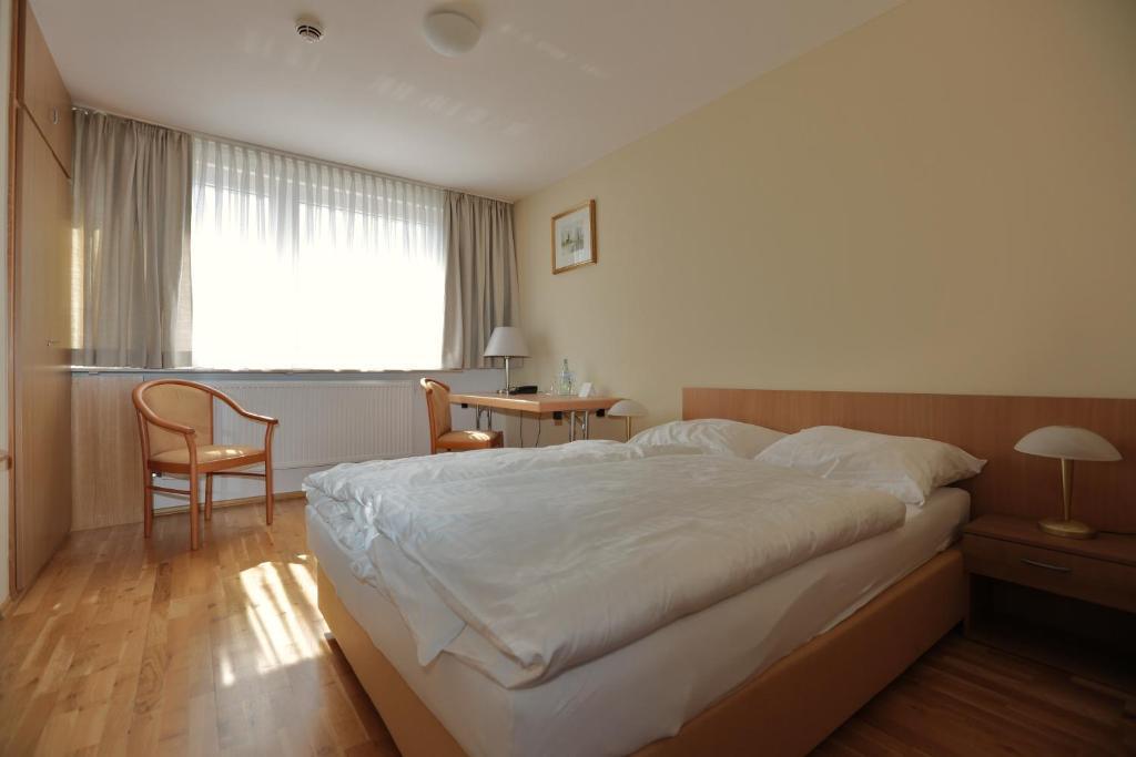 Hotel Am Rossberg Altenahr Ruang foto