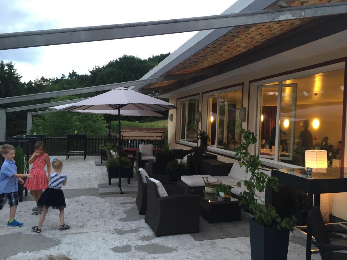Hotel Am Rossberg Altenahr Bagian luar foto