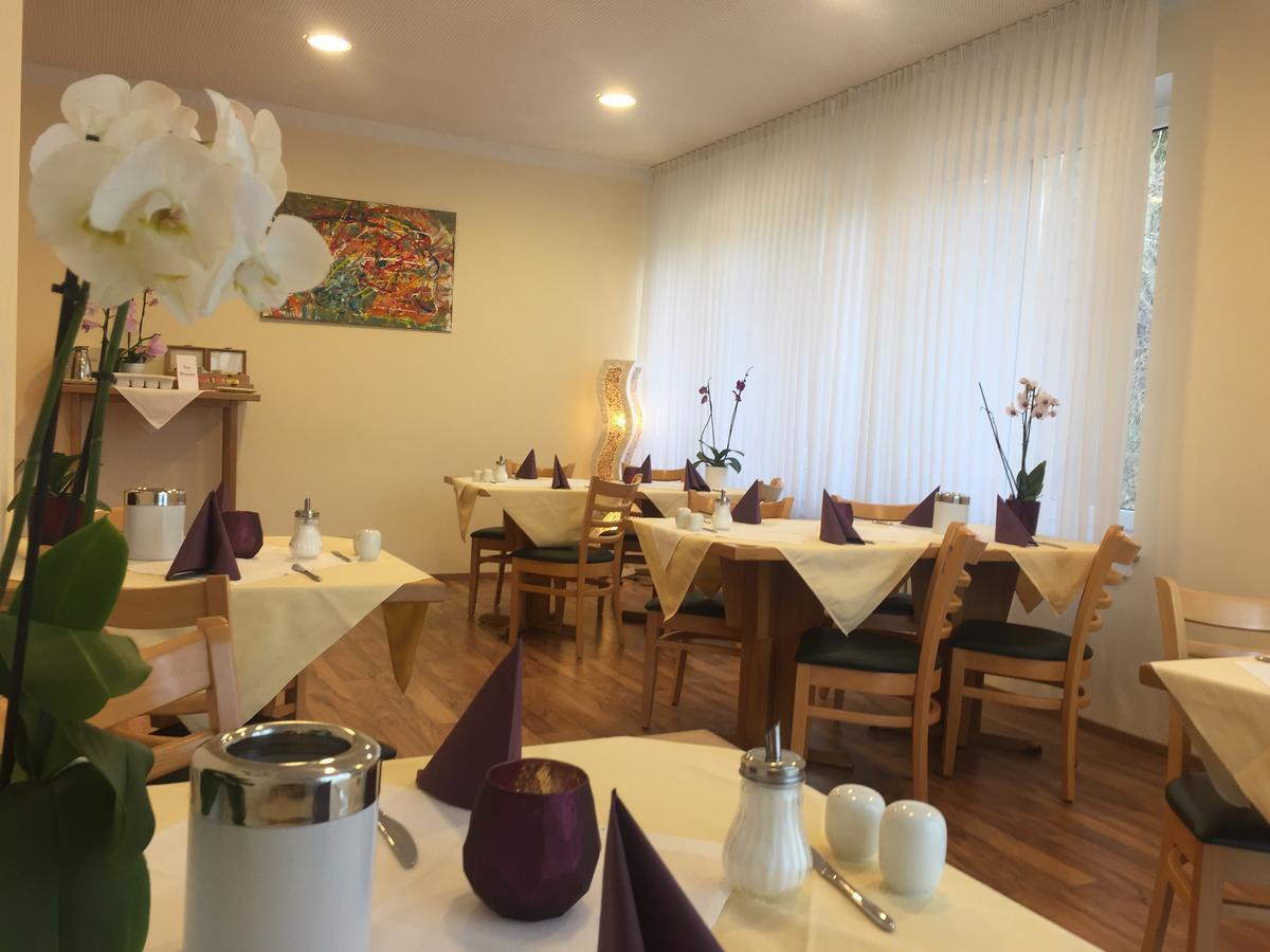 Hotel Am Rossberg Altenahr Bagian luar foto