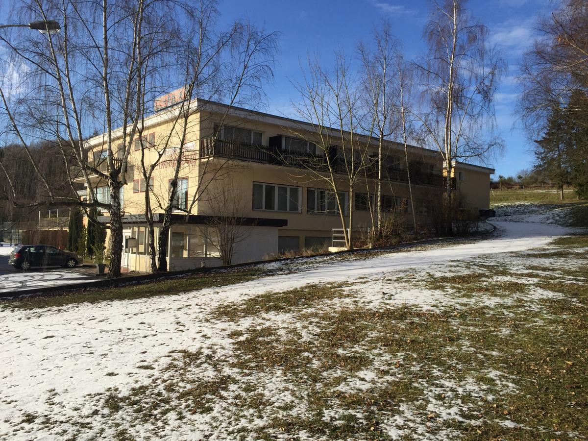 Hotel Am Rossberg Altenahr Bagian luar foto