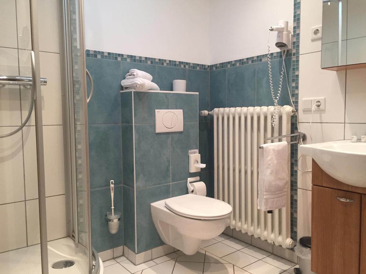 Hotel Am Rossberg Altenahr Bagian luar foto