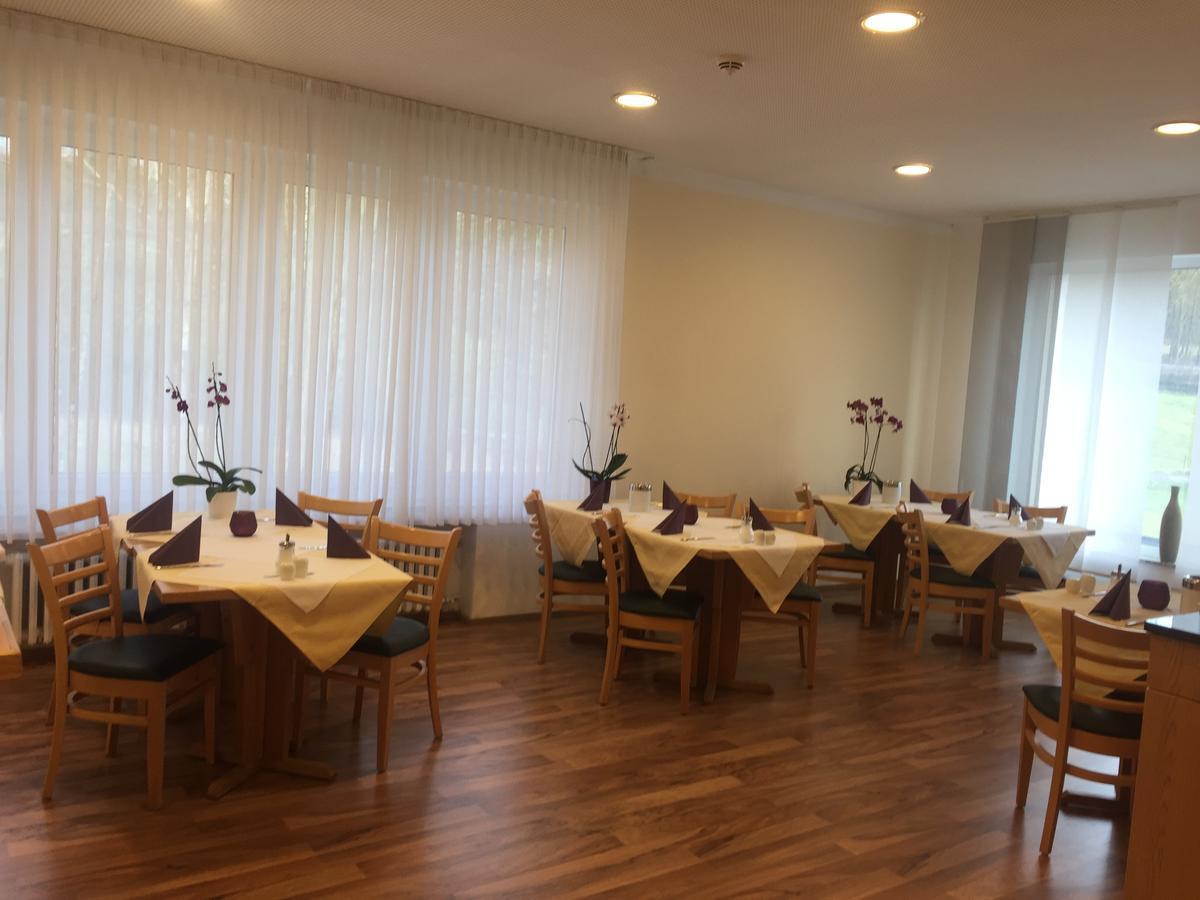 Hotel Am Rossberg Altenahr Bagian luar foto