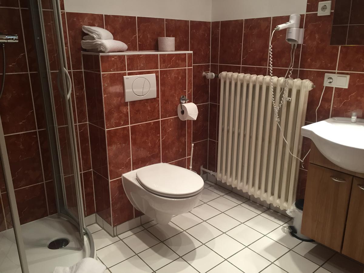 Hotel Am Rossberg Altenahr Bagian luar foto