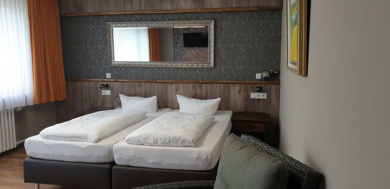 Hotel Am Rossberg Altenahr Bagian luar foto